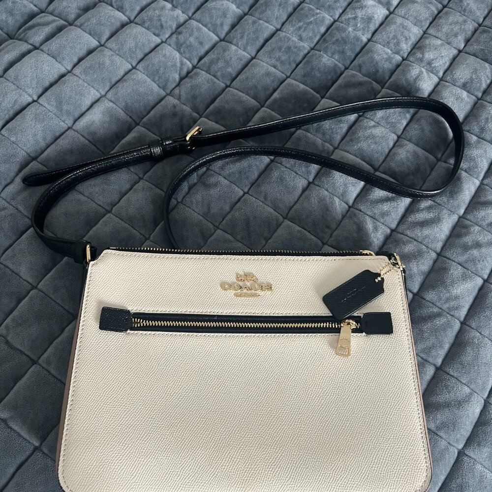 Coach Crossbody - Picture 6 of 6